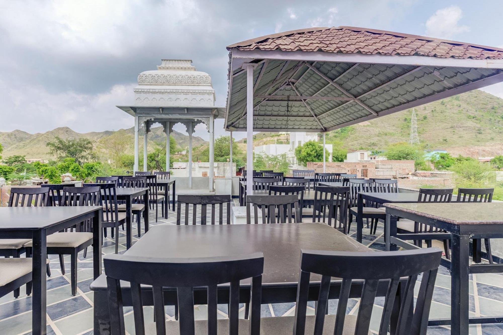 Hotel O Achrol Haveli Sukher Udaipur Buitenkant foto